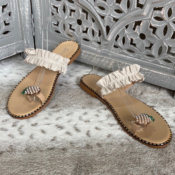 Shishang sandals size 8 beaded pineapples resortwear tropical beach vacation - Picture 1 of 10